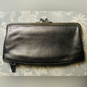 Hobo silver grey metallic Millie Leather Clutch Wallet kisslock